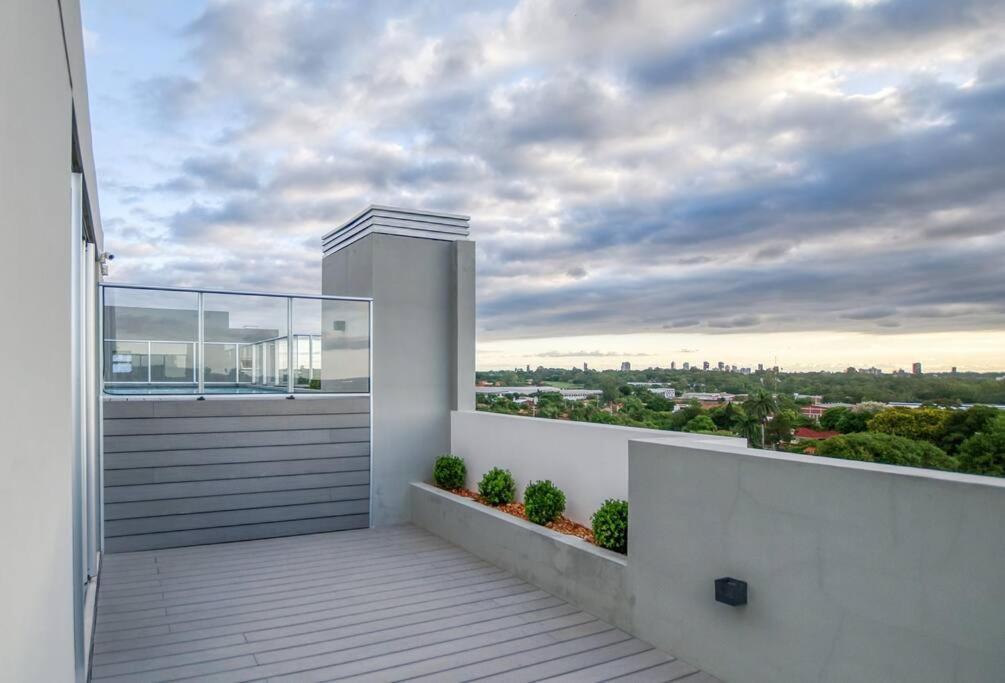 A Estrenar! Apartamento Con Pileta Zona Aeropuerto Wifi 200Mg Asuncion Buitenkant foto